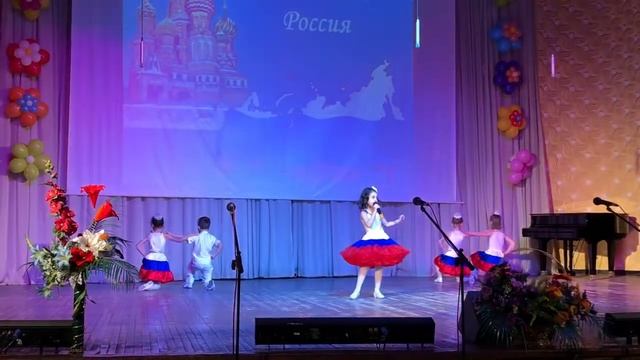 Власова Ариана и Ансамбль «Планета детства»