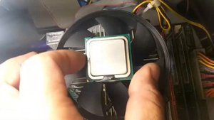 CPU Pentium 4 vs Intel Celeron E3300. qual e melhor