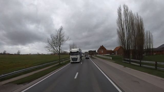 Глубинка Бельгии. Деревни Бельгии и небольшие городки Бельгии. Дороги Бельгии