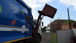 Мусоровоз МК-3554-11 на шасси МАЗ-6312C5 (В 249 НС 122). / Garbage truck MAZ-6312.