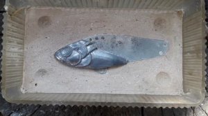 Самодельная блесна (цикада)