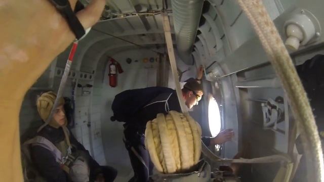 Прыжок с парашютом Логиново 27 июля смотреть онлайн