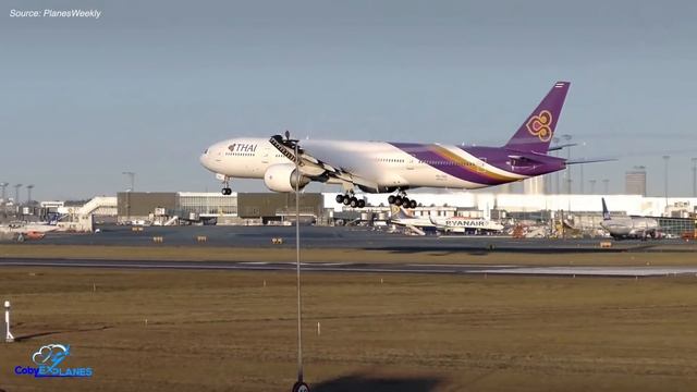 The a350 and 787 are NOT Competitors! смотреть онлайн
