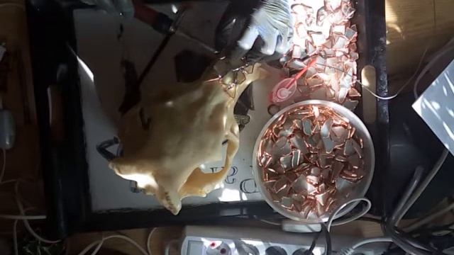 Витражный череп из морского стекла - процесс. Stained glass scull in progress. смотреть онлайн