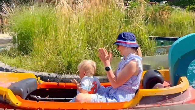 Diana and Roma visited Disneyland! смотреть онлайн