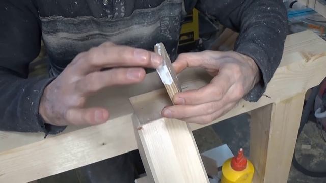 Большой комплект садовой мебели.Стол.. смотреть онлайн