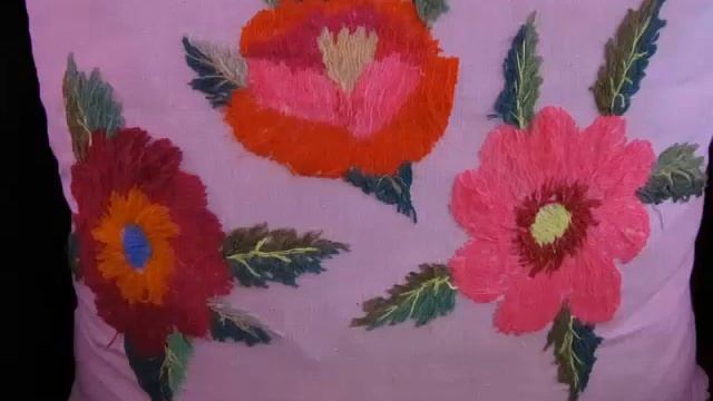 Чудесная вышивка! Подушки, вышитые гладью.  Embroidered Pillows