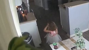 Интересные случаи, случайно попавшие на скрытые камеры
