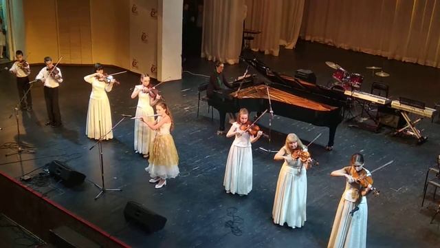 Скрипичный ансамбль "Канон" + флейта смотреть онлайн