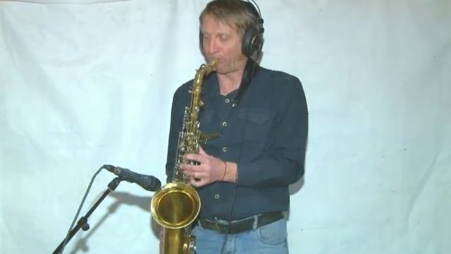 Очарована, околдована. Саксофон Conn 16M