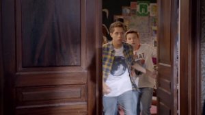 Hunter Street | Hiding the Puzzle Box | Nickelodeon UK