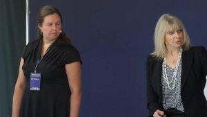 Вы можете думать и поступать так, как это делают успешные люди | Выступление Марисы Пир