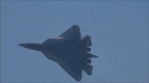 Сухой Су-57 - взлет, звук, маневры, в действии