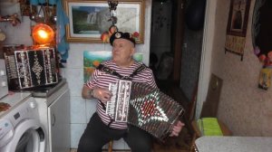 \дайте в руки мне гармонь золот планки на своей красав нижегор гармони на котор в 2012г в италии 1м