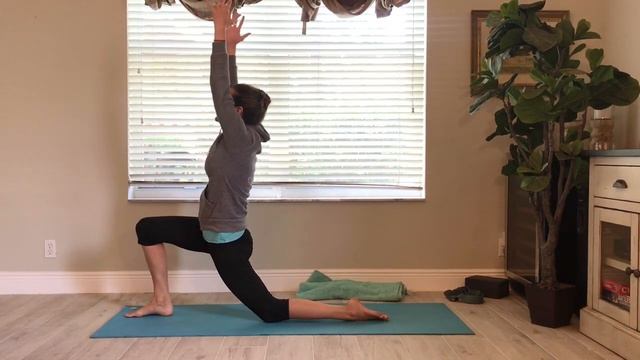 Stretch Your Tight Spots: 60 Minute Yoga Practice to Unwind From a Day at Your Desk смотреть онлайн