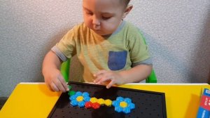Мозаика, малыш собирает мозаику, игра для малышей