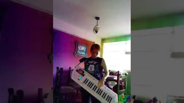 Keytar Roland AX-09 Lucina - Steph R.E.D смотреть онлайн