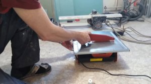 Как улучшить  плиткорез. Доработал плиткорез, получаю качественный рез.