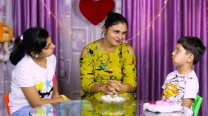 CHUBBY BUNNY CHALLENGE | Bloopers Funny Family Challenge | Aayu and Pihu Show