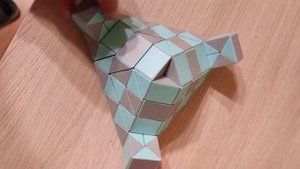 треугольная пирамида змейка Рубика 72 головоломка breinteaser of Rubick snake