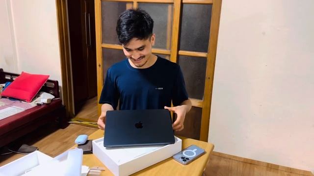 macbook air m2 Unboxing (midnight ?) смотреть онлайн