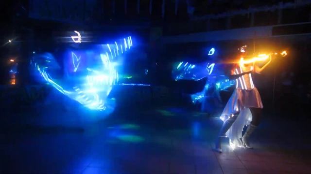 светодиодное шоу "Скрипка и крылья" Элис Шоу