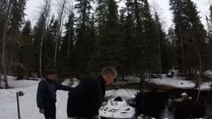 СНЕГОХОД по ВОДЕ. Поездка на рыбалку поздней весной.