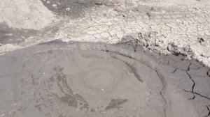 Грязевые гейзеры в Азербайджане