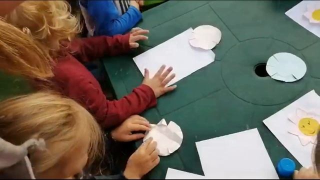 Позитивия 28 10 2020 Творческая поделка и игры на свежем воздухе клип воспитатель Инна Михайлова смотреть онлайн