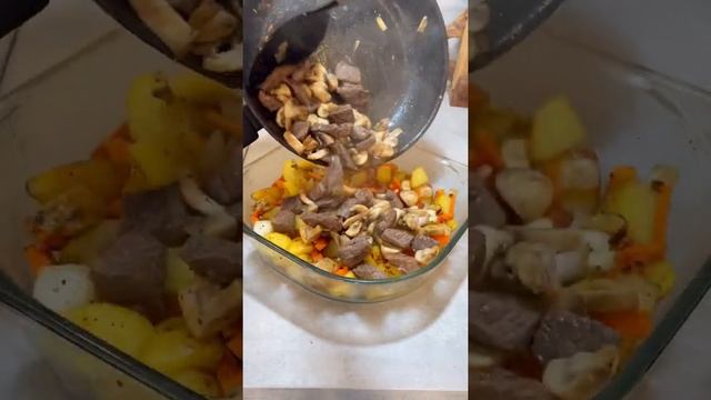 Жаркое из говядины с картофелем и грибами