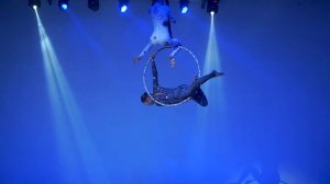 Aerial hoop duo act ? Tout l’univers. Воздушное кольцо дуэт