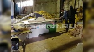 Распил досок при ПНР на форматно-раскроечном станке Y-45