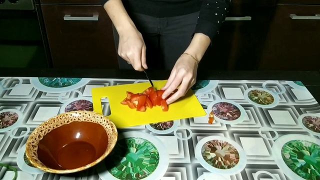Салат с курицей и грибами ???