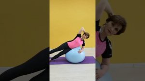 3 упражнения для пресса с большим мячом ( фитболом)