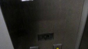 Грузовой лифт V=1 м-с, грузоподъемность 630 кг (454)