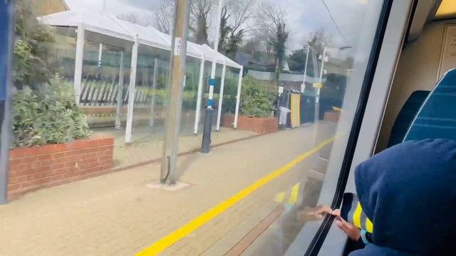 London National Rails ( travelling from Barking to Letchworth gardens city) смотреть онлайн