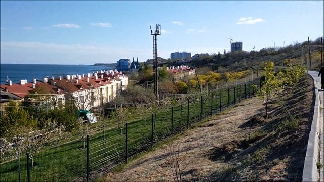 Одесса. От Аркадии до 10 станции Большого фонтана, апрель 2020 смотреть онлайн