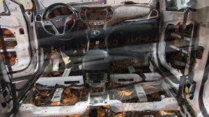 Hyundai Santa Fe (Хендай Санта Фе) вибро шумоизоляция