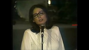 NANA MOUSKOURI***ΑΣΠΡΗ ΜΕΡΑ***CONCERT HEROD ATTICUS 1984 HD HQ
