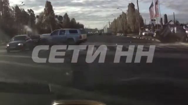 Автомобиль перевернулся от столкновения