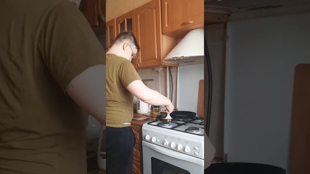 Блины печём. Масленица #масленичнаянеделя