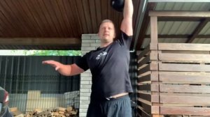 Зарядка с гирей каждый день