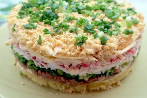Салат Аристократ с консервированным тунцом. Вкусный, оригинальный и безумно красивый