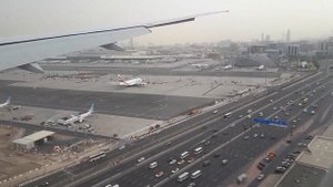 Посадка Боинга-777-300 а Дубаи