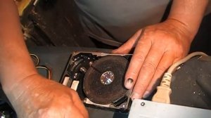 МИНИ ШЛИФОВАЛЬНЫЙ СТАНОК ИЗ ЖОСТКОГО ДИСКА