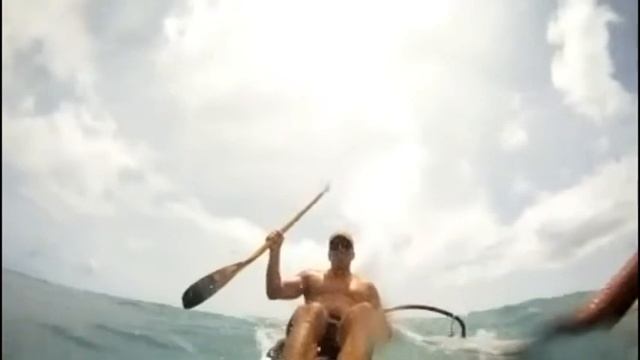 Outrigger Canoes Surfing Waves (remake) смотреть онлайн