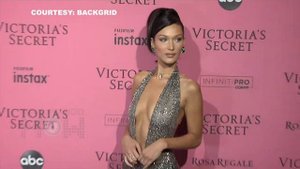 Bella Hadid SAVED from EMBARASSING MOMENT by Mom Yolanda Hadid