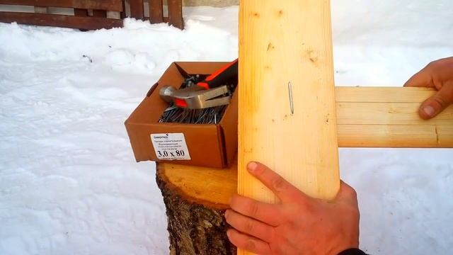 Зачем в молотке отверстие?
