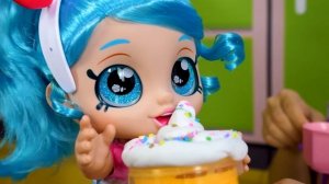 Куклы Кинди Кидс готовят кексы и пончики! Игры для детей в слаймы и пластилин Плей До