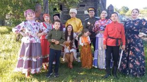 Душа Атамана (Уссурийск) с казачьей песней "А где ж ты была"